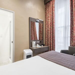 Kamer met een King Size Bed